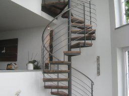 Spindeltreppe innen-022